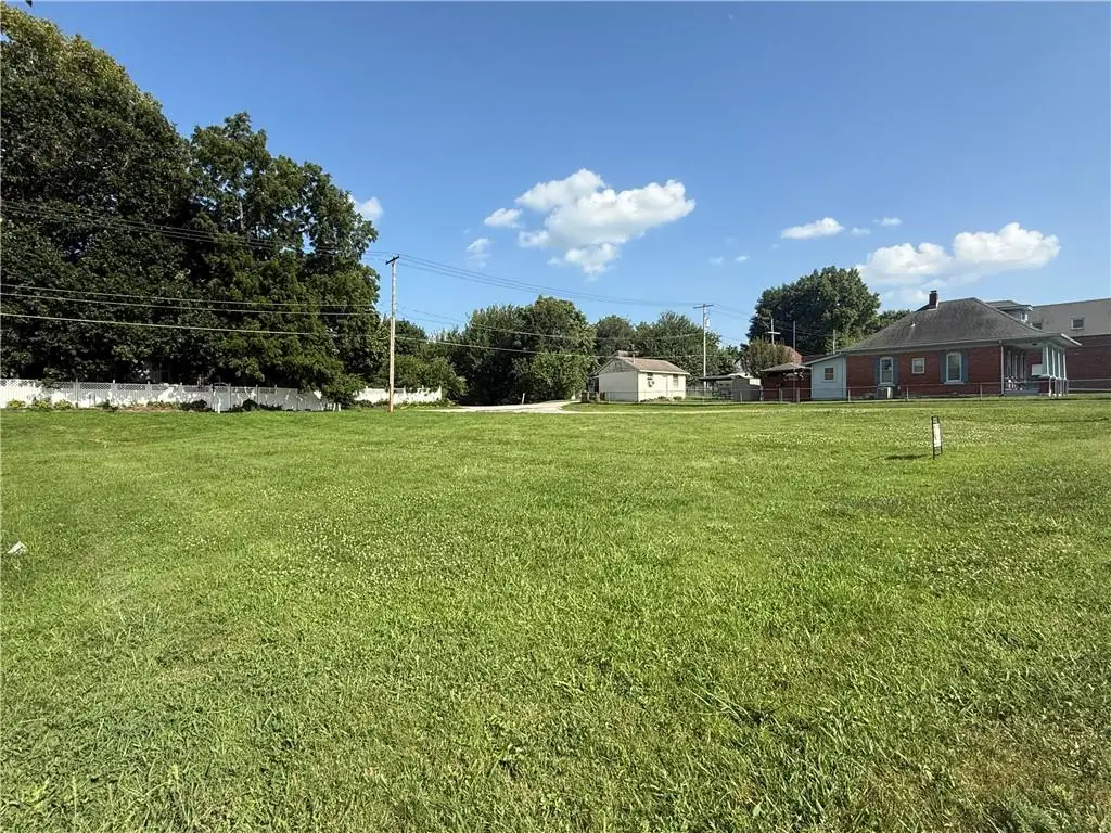 711 N Sterling Avenue, Independence, MO 64054 - #1