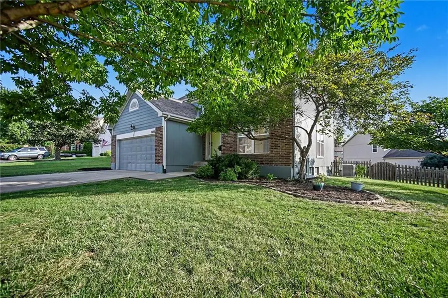 1058 Maple Woods Terrace, Liberty, MO 64068 - #3