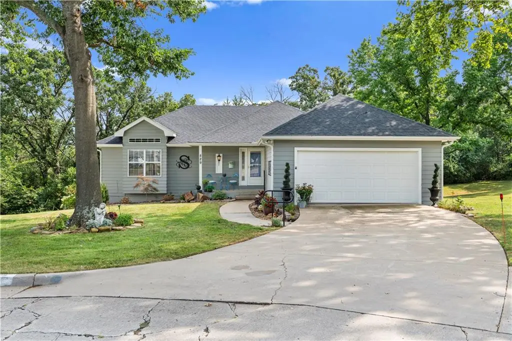 529 S Prewitt Street, Nevada, MO 64772 - #1
