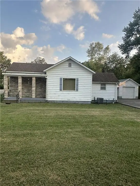 522 N Havannah Street, Butler, MO 64730 - #1