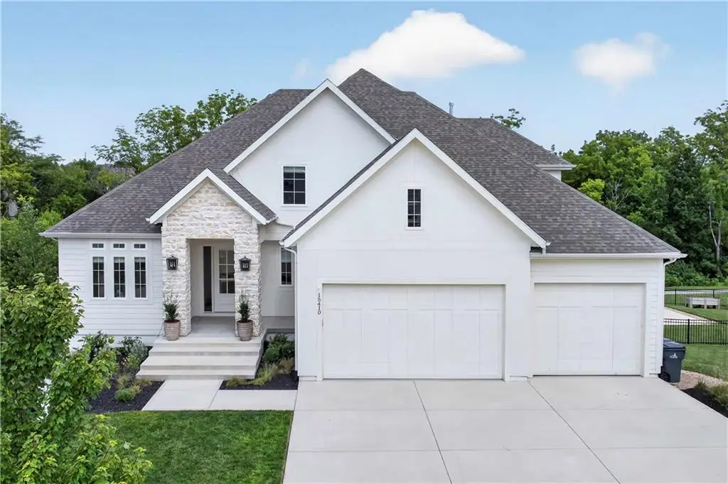 15410 W 166th Terrace, Olathe, KS 66062 - #1