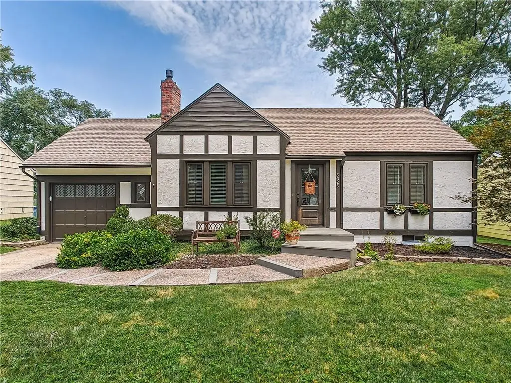 5026 W 72nd Terrace, Prairie Village, KS 66208 - #1