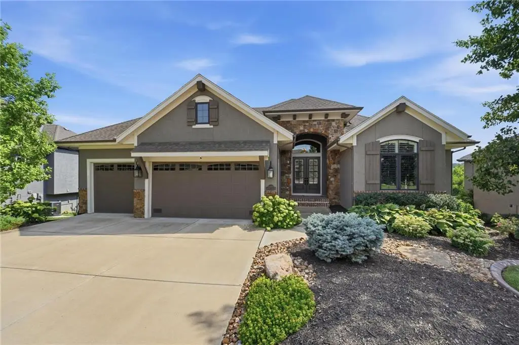 10423 W 168th Terrace, Overland Park, KS 66221 - #1