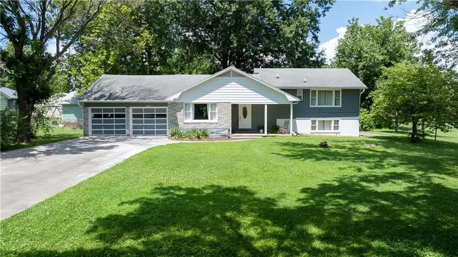 2315 E 16th Street, Sedalia, MO 65301 - #2
