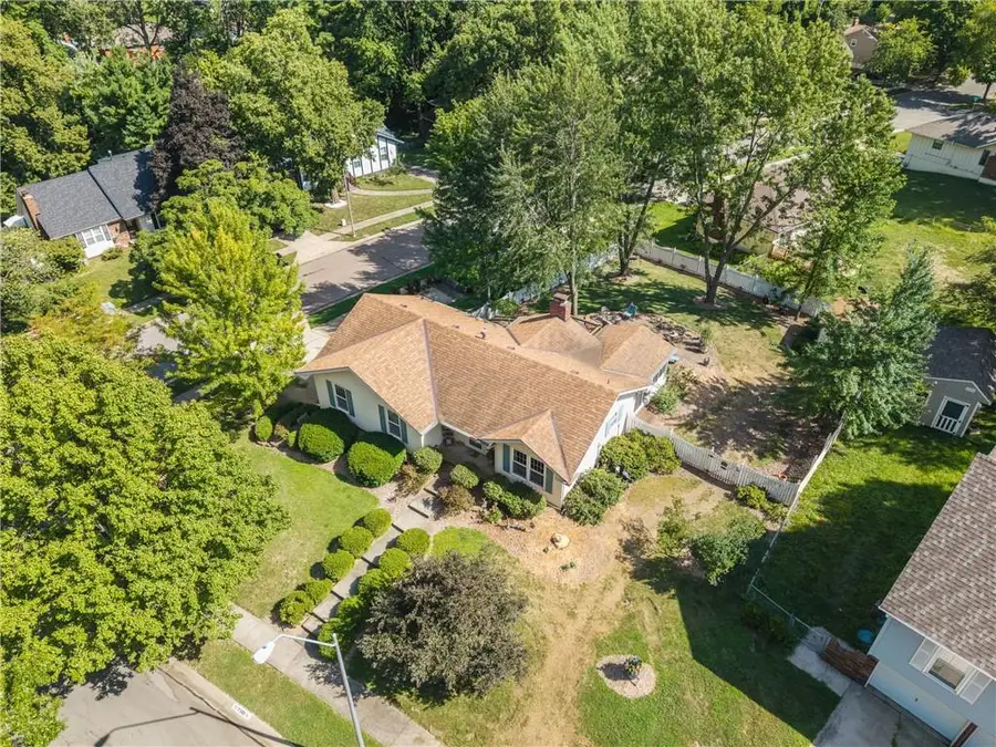 7301 NW 79th Street, Kansas City, MO 64152 - #2