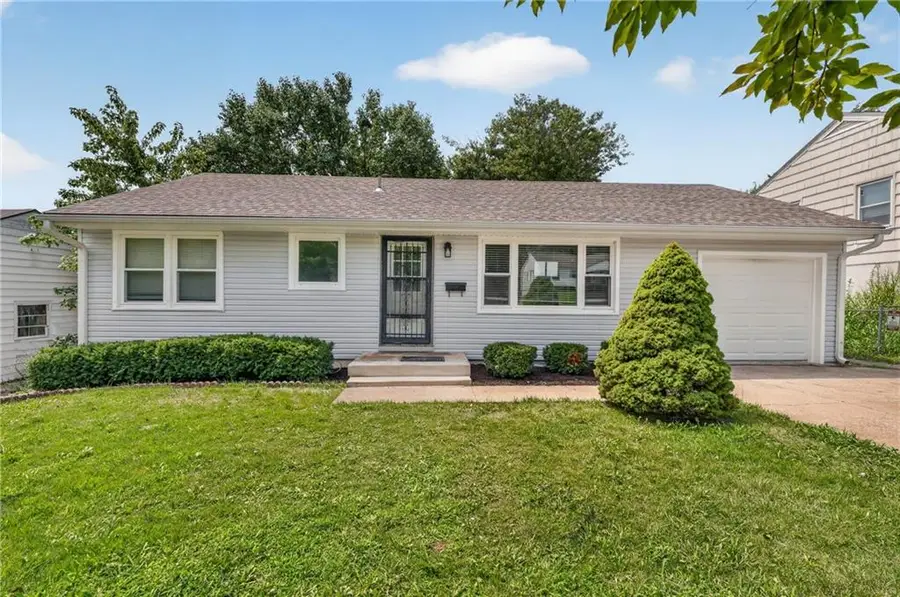 9108 Central Street, Kansas City, MO 64114 - #2