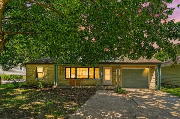 2038 Tennessee Street, Lawrence, KS 66046