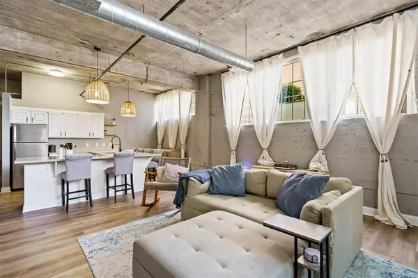 321 W 7th Street #103, Kansas City, MO 64105