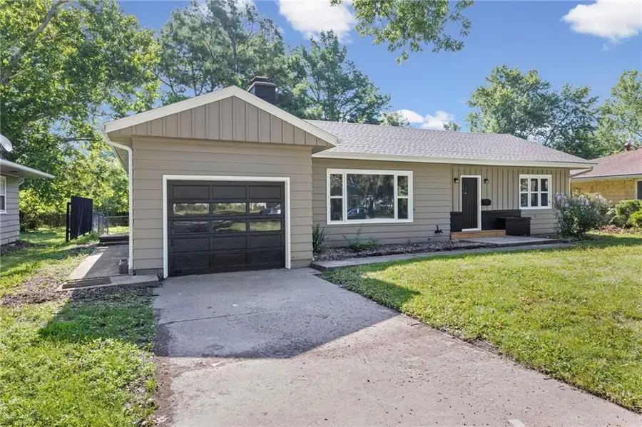 1419 S Hickory Street, Ottawa, KS 66067 - #3