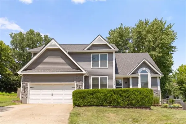 11515 S Lennox Street, Olathe, KS 66061