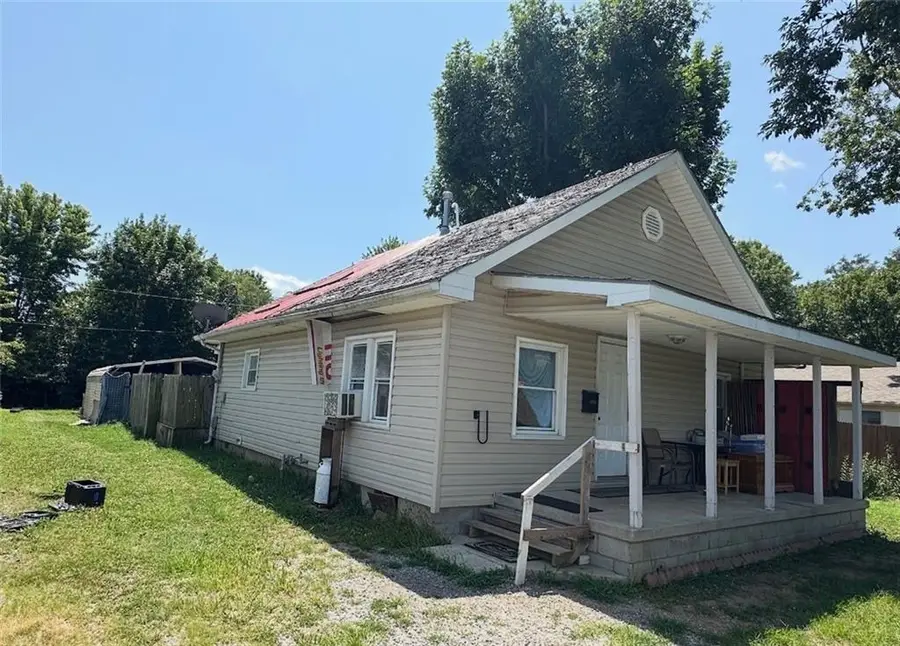 103 W 25th Street, Pittsburg, KS 66762 - #3