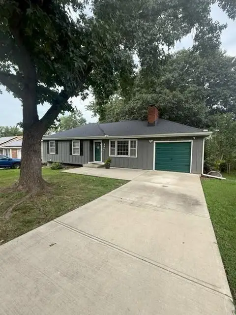 8513 Arlington Avenue, Raytown, MO 64133 - #2
