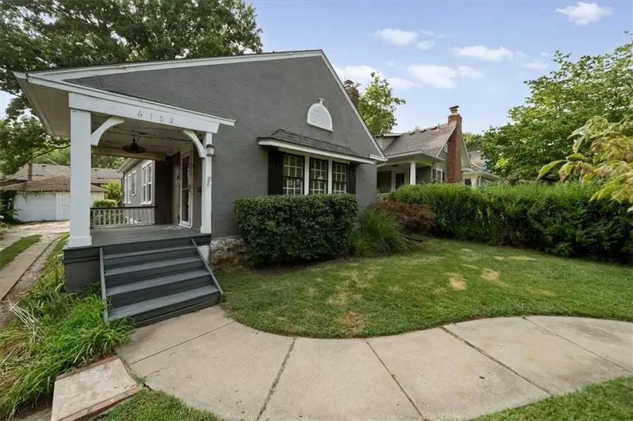 6152 Locust Street, Kansas City, MO 64110 - #2