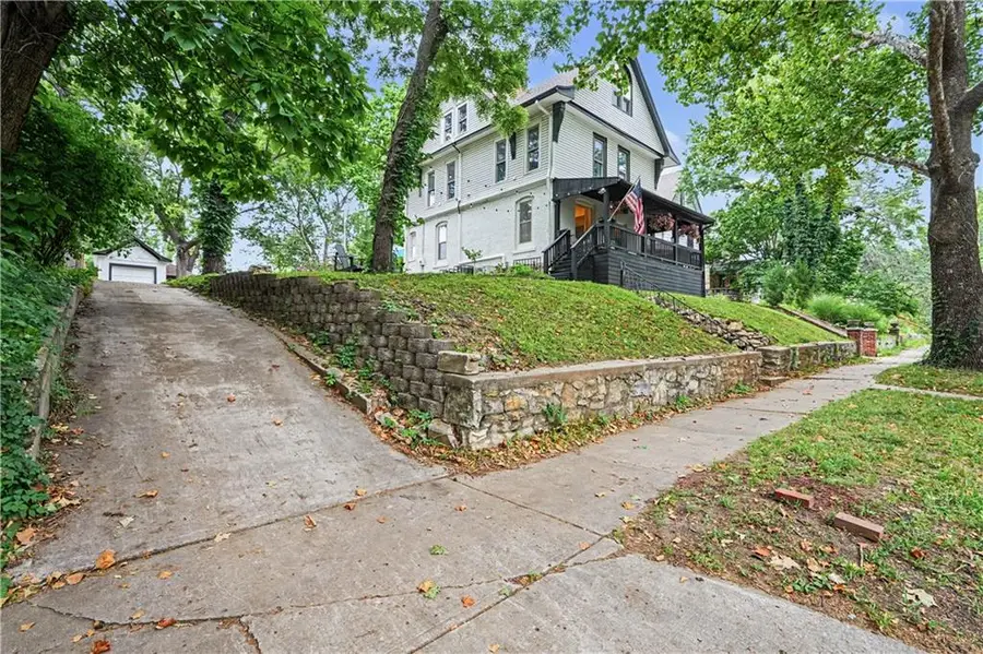 3630 Bell Street, Kansas City, MO 64111 - #3