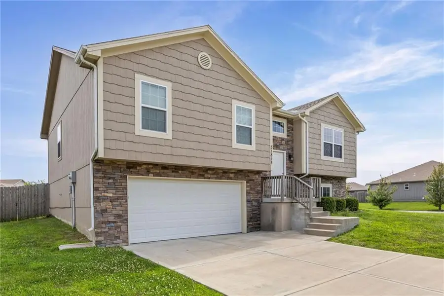 31815 W 171st Street, Gardner, KS 66030 - #2