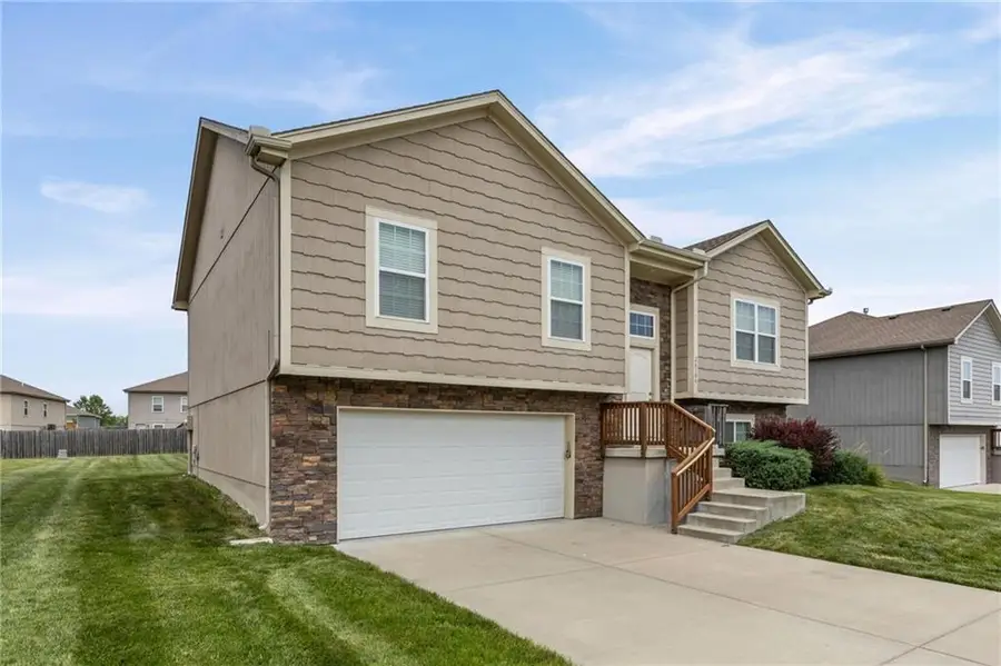 26186 W 141st Court, Olathe, KS 66061 - #3