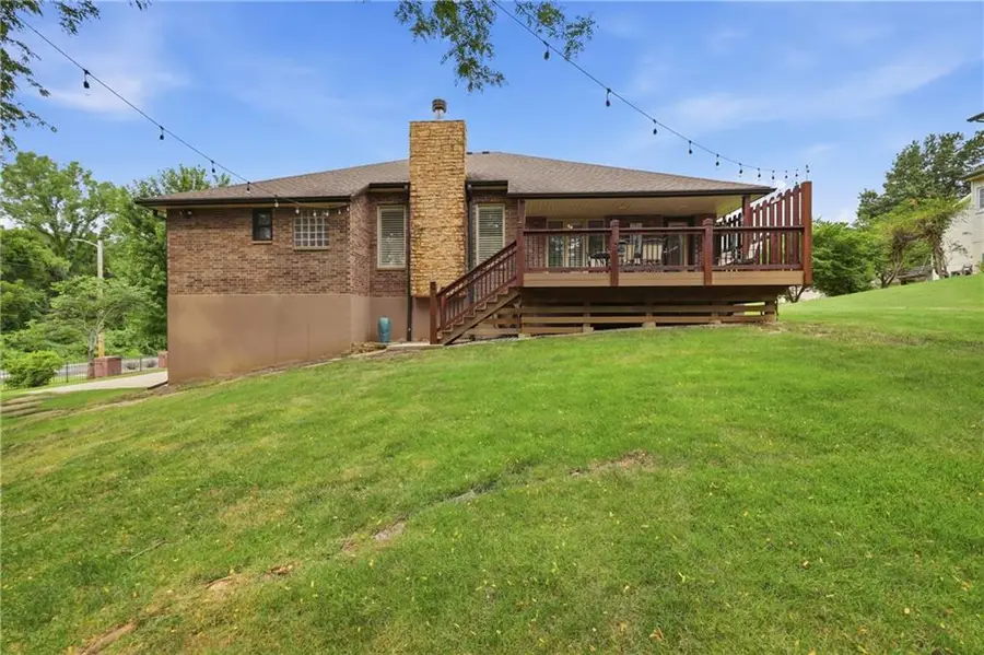 3323 S Prescott Avenue, Blue Springs, MO 64015 - #3