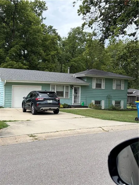 S Main Street, Liberty, MO 64068