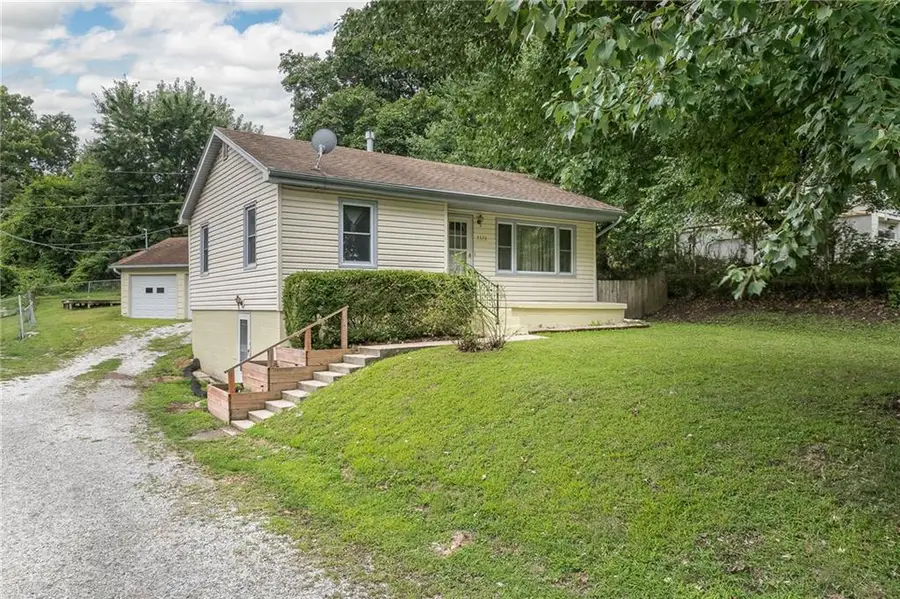 3326 Lafayette Street, Saint Joseph, MO 64507 - #2