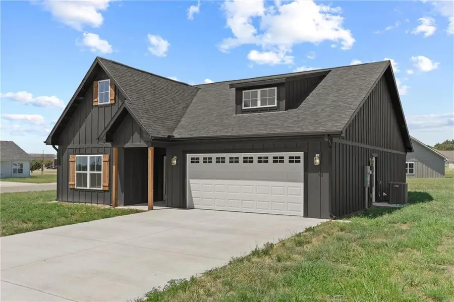 606 Catalpa Street, Independence, KS 67301 - #3