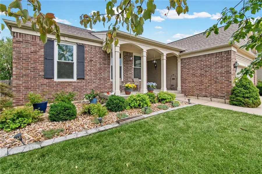 7905 N Lister Avenue, Kansas City, MO 64119 - #2
