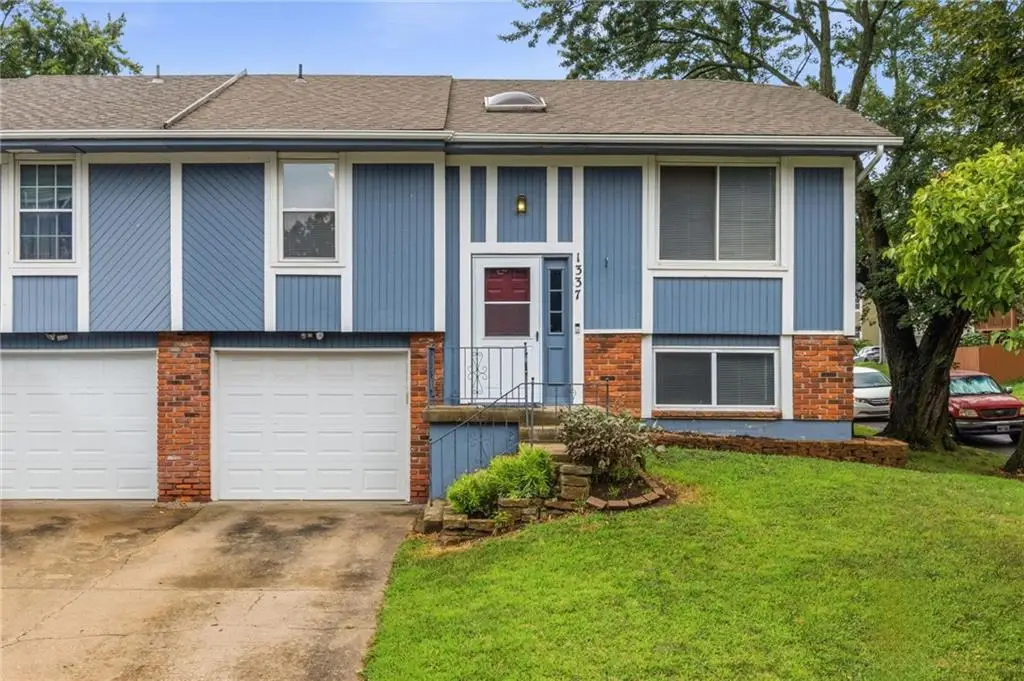 1337 E 123rd Street, Olathe, KS 66061 - #1