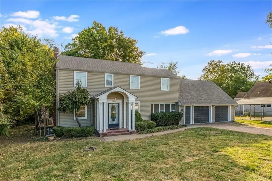 1201 N River Boulevard, Independence, MO 64050 - #3