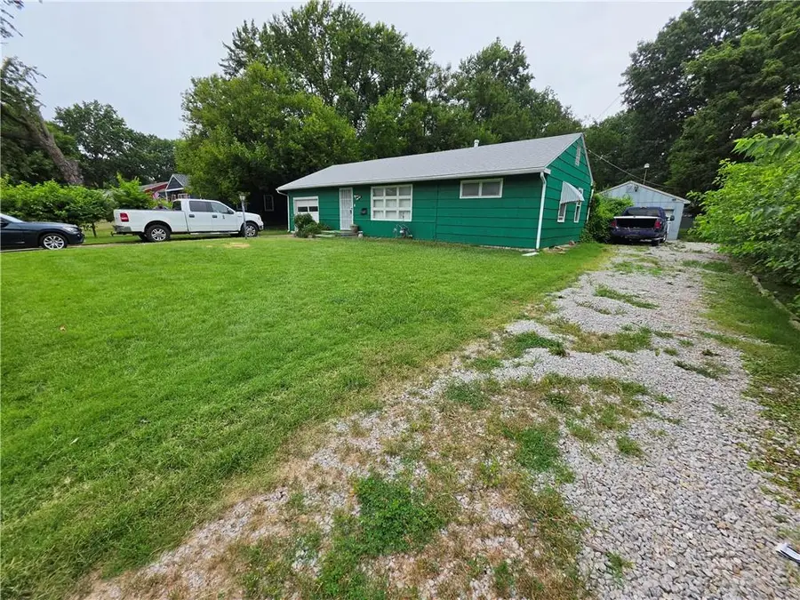 8504 E 87th Street, Kansas City, MO 64138 - #2