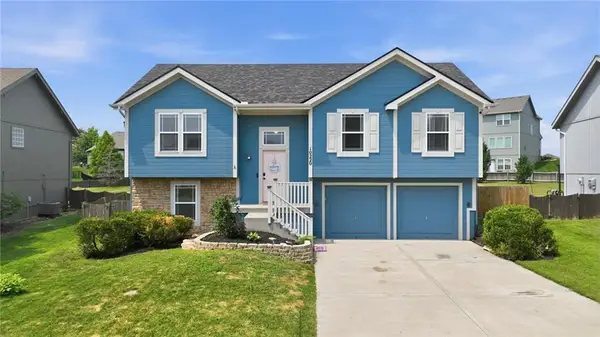 10220 N Lewis Avenue, Kansas City, MO 64157
