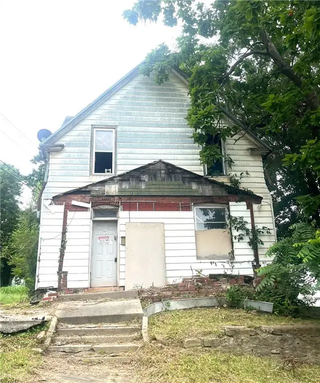 108 Clayton Street, Saint Joseph, MO 64504 - #1