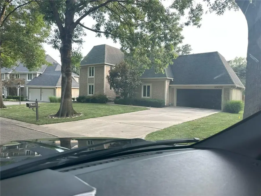10020 Mackey Circle, Overland Park, KS 66212 - #2