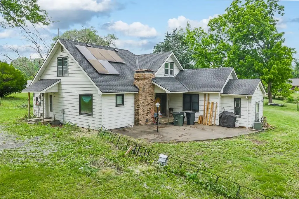 4207 10th Avenue, Leavenworth, KS 66048 - #1