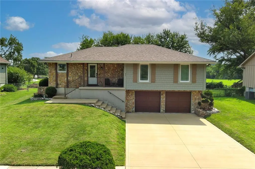 411 SE Claremont Street, Lees Summit, MO 64063 - #1