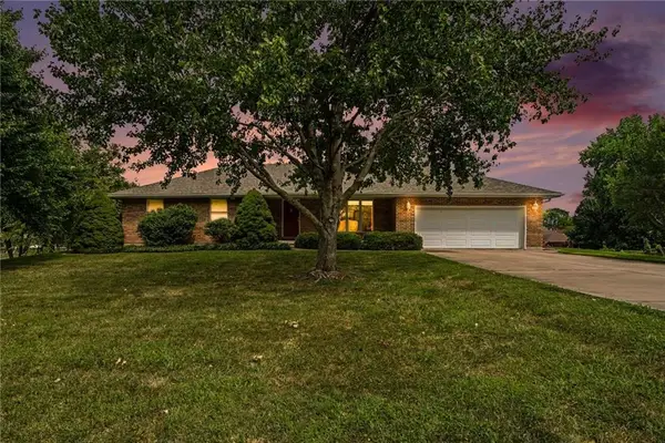 18103 Murphy Road, Smithville, MO 64089