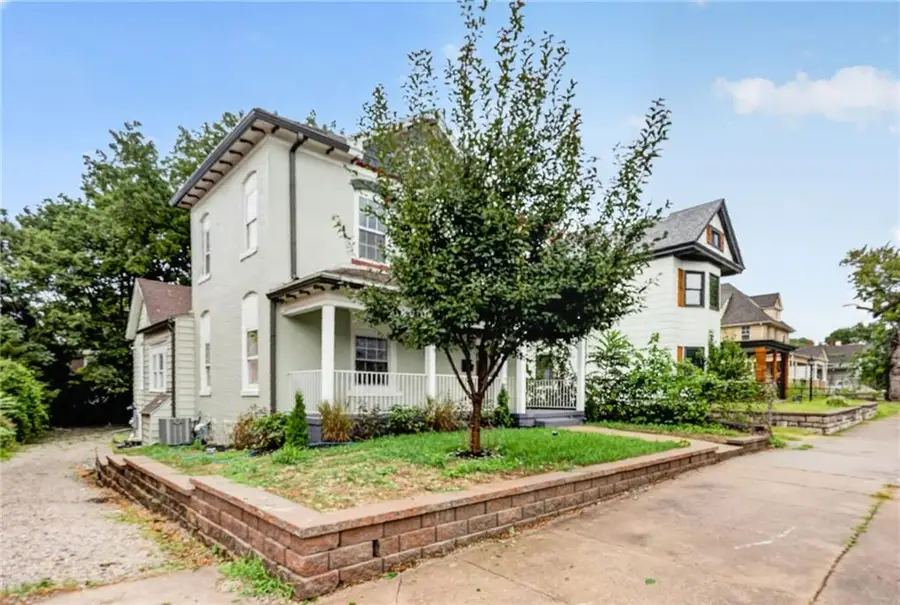 528 Park Avenue, Kansas City, MO 64124 - #3