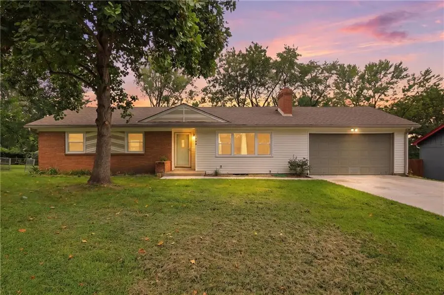 9112 E 58th Terrace, Raytown, MO 64133 - #2