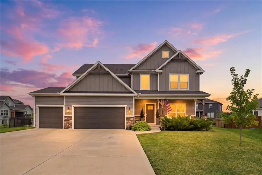 31700 W 164th Court, Gardner, KS 66030 - #2