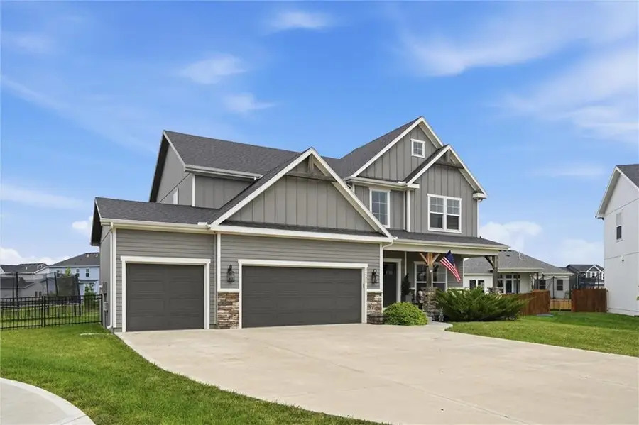 31700 W 164th Court, Gardner, KS 66030 - #3