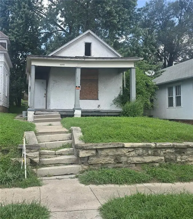 2007 Jones Street, Saint Joseph, MO 64501 - #1