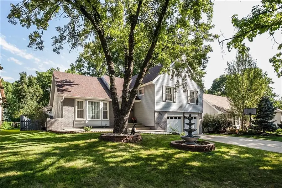 9130 W 92nd Terrace, Overland Park, KS 66212 - #3