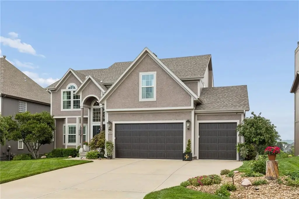 5619 Theden Street, Shawnee, KS 66218 - #1