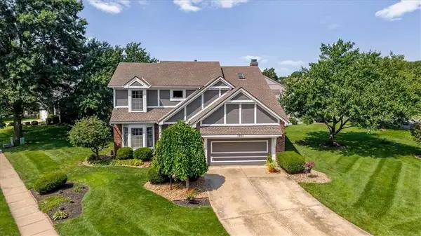 7901 W 152 Terrace, Overland Park, KS 66223