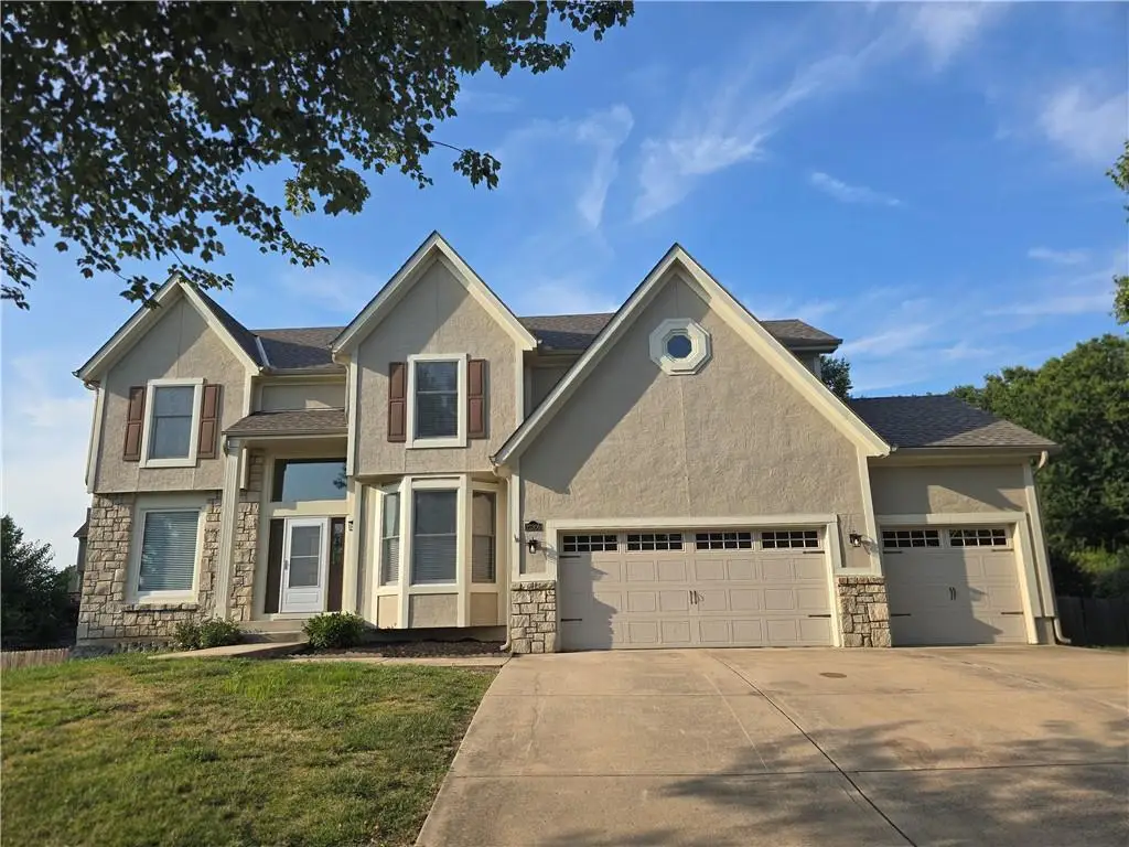 22306 W 51st Terrace, Shawnee, KS 66226 - #1