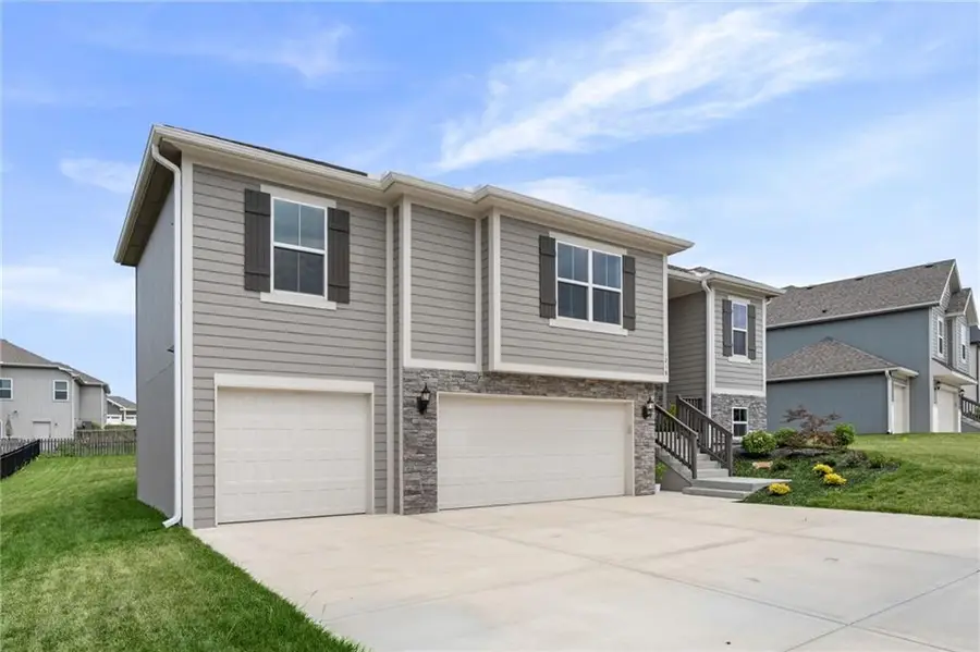 1218 NE 122nd Street, Kansas City, MO 64165 - #3