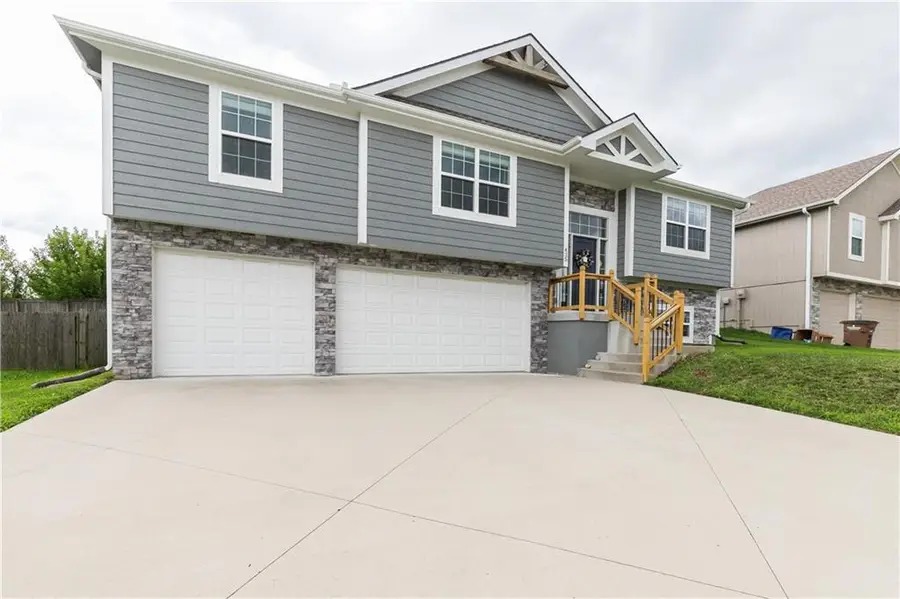 425 Spring Branch Drive, Raymore, MO 64083 - #2