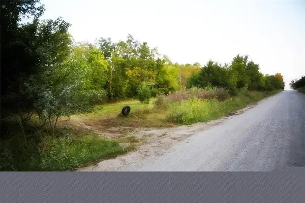 New Lancaster Road, Paola, KS 66071