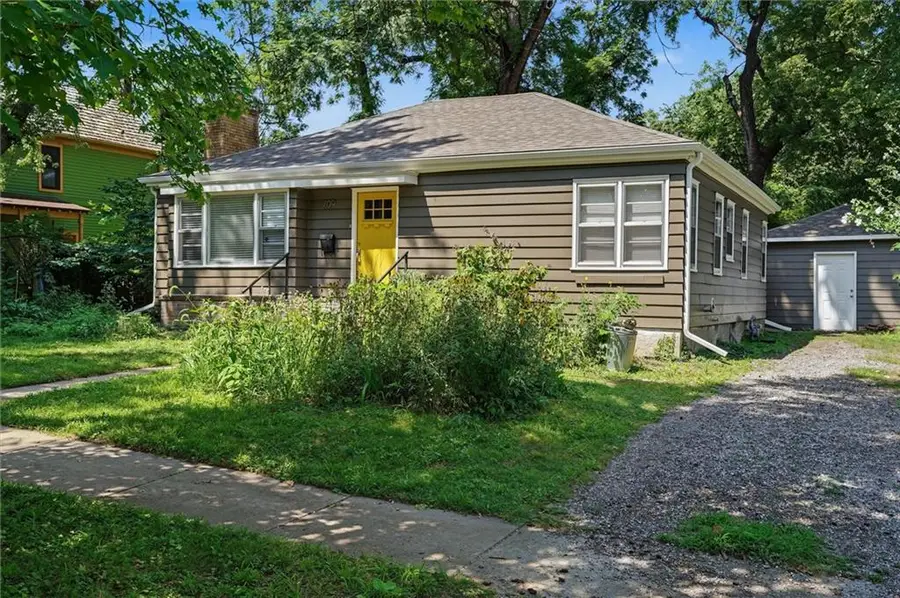 709 Illinois Street, Lawrence, KS 66044 - #3