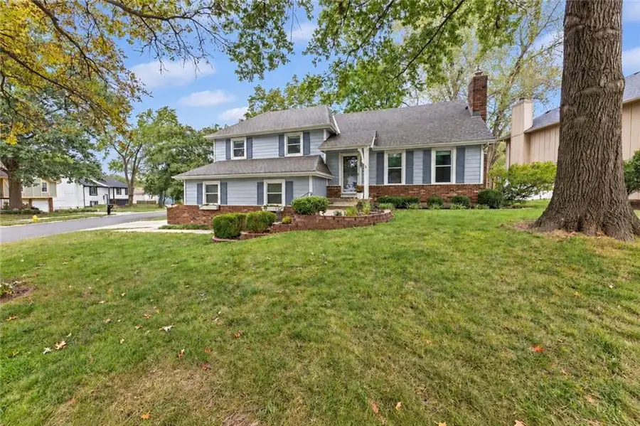 14022 S Cottonwood Drive, Olathe, KS 66062 - #2