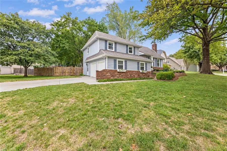 14022 S Cottonwood Drive, Olathe, KS 66062 - #3