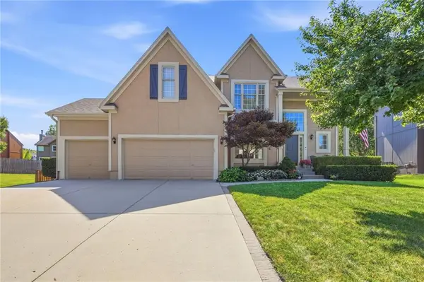 14642 S Hallet Street, Olathe, KS 66062